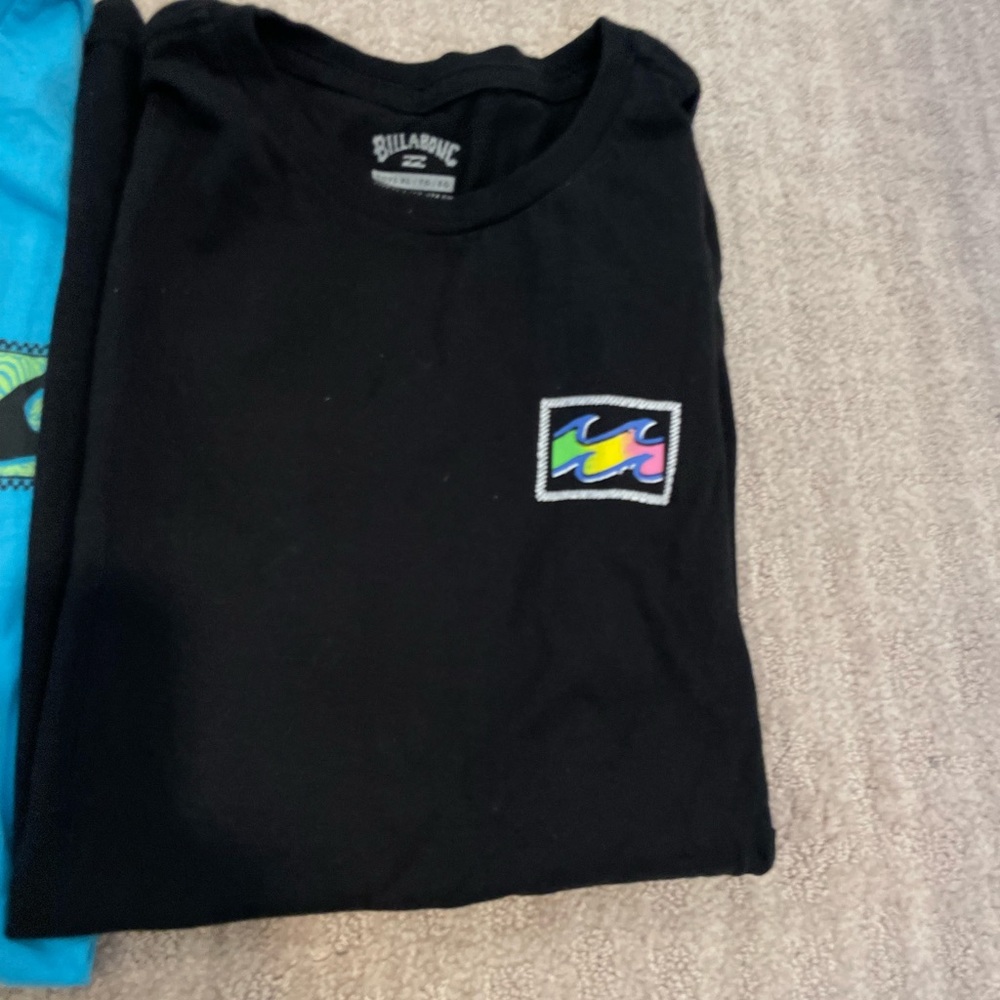 Assorted Boys Tees size XL get both for $9 - Picture 2 of 6